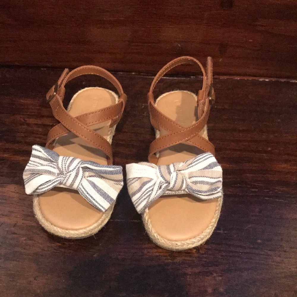 Toddler Girl Espadrilles —- never worn!!